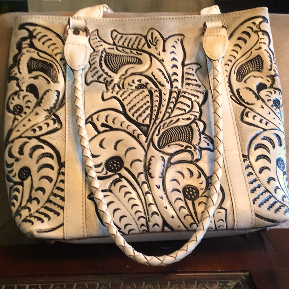 Patricia Nash tooled white leather bag.